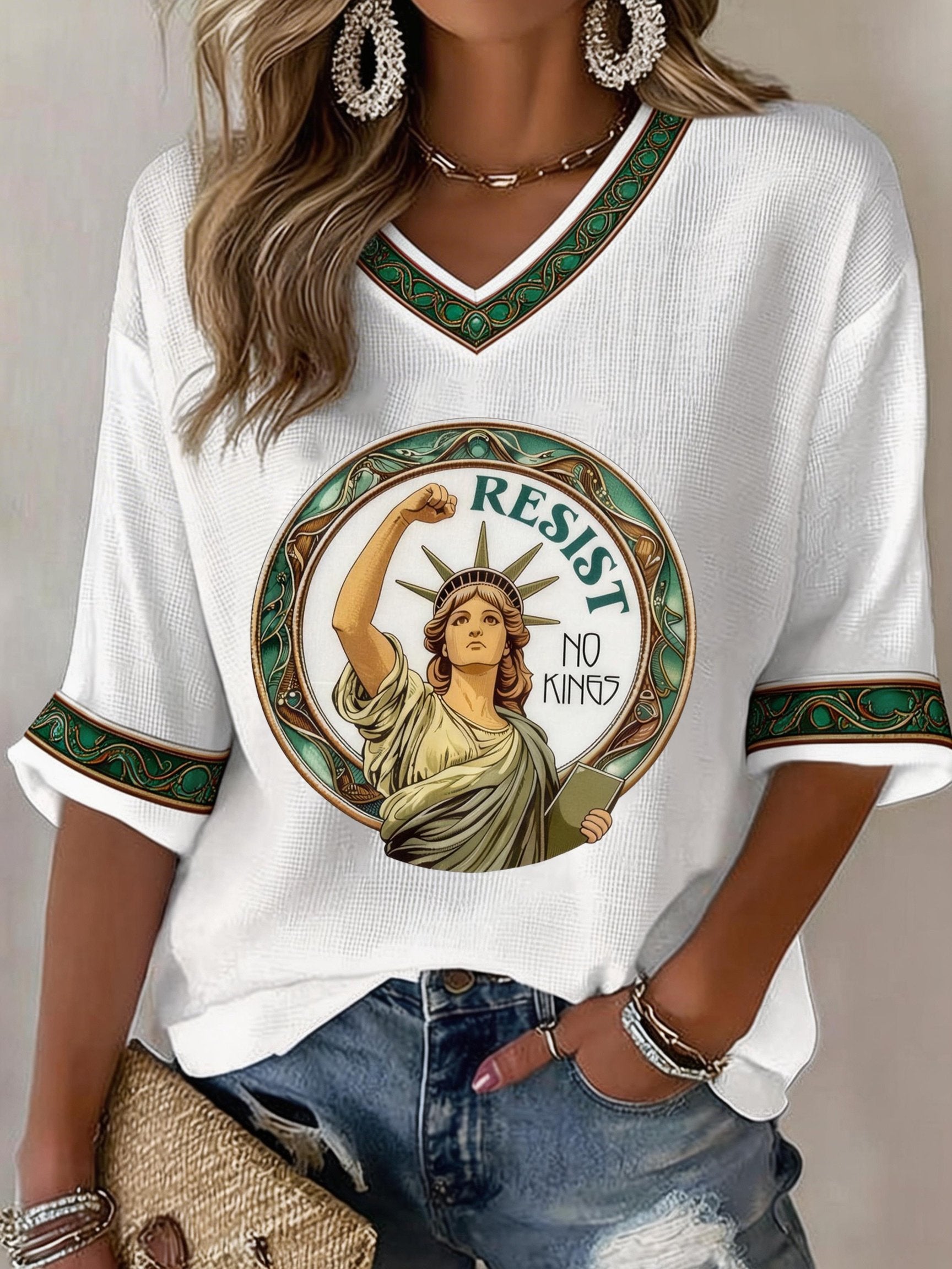 Women's No Kings Print V-Neck Top