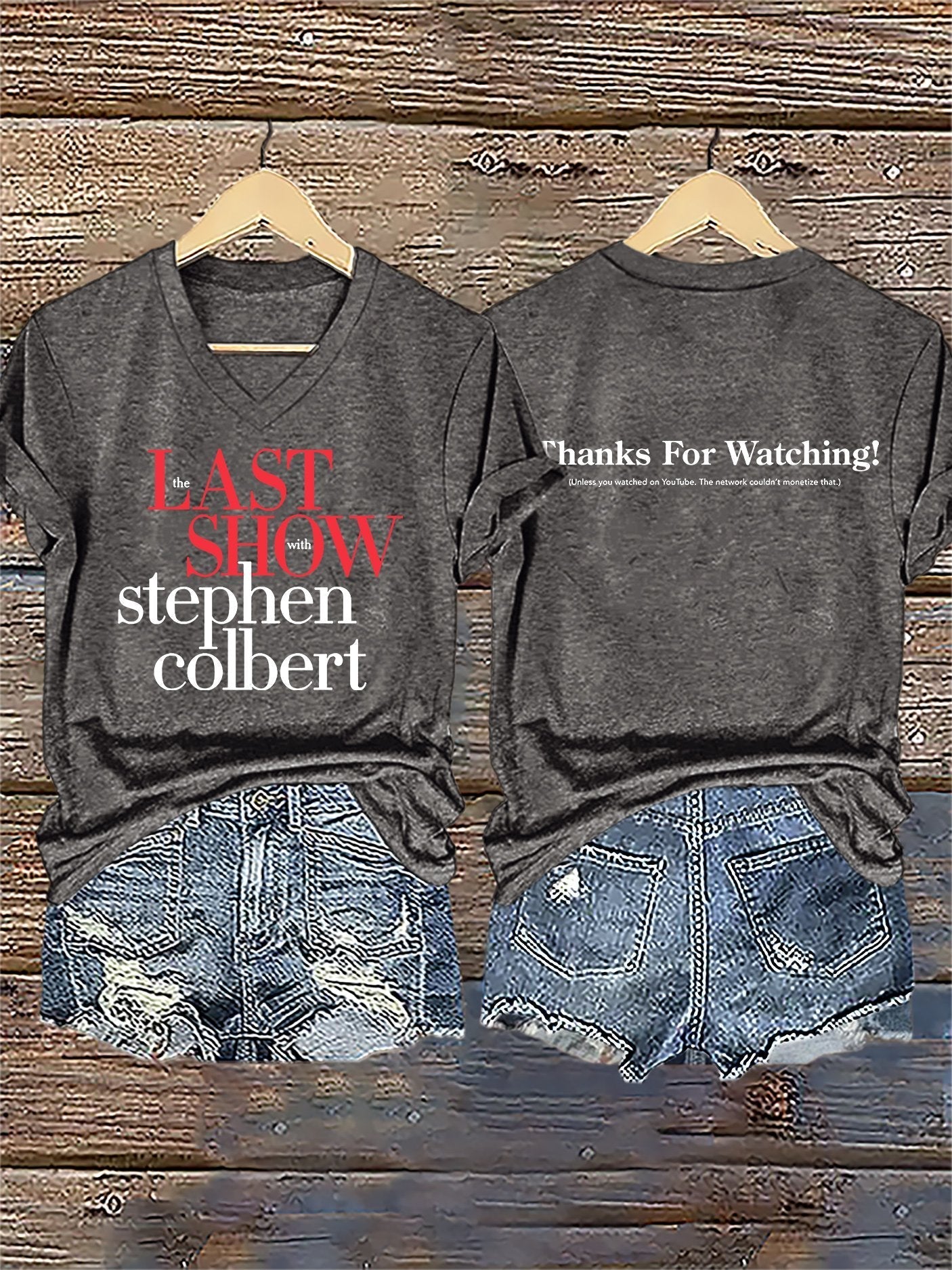🔥Buy 3 Get 15% Off V-Neck Retro Last Show Print T-Shirt