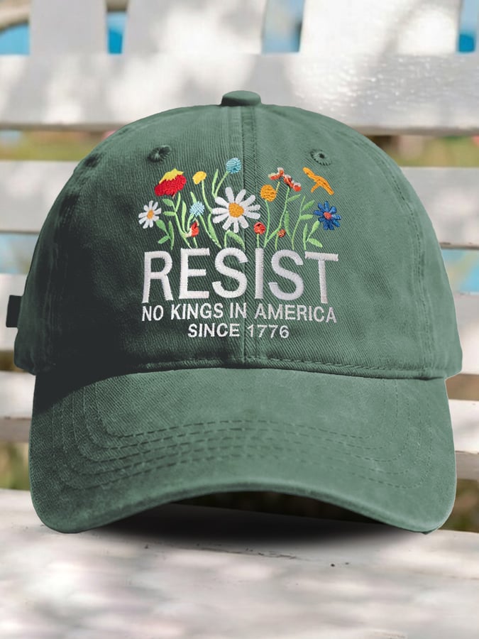 Retro Resist No Kings In America Since 1776 Print Baseball Cap