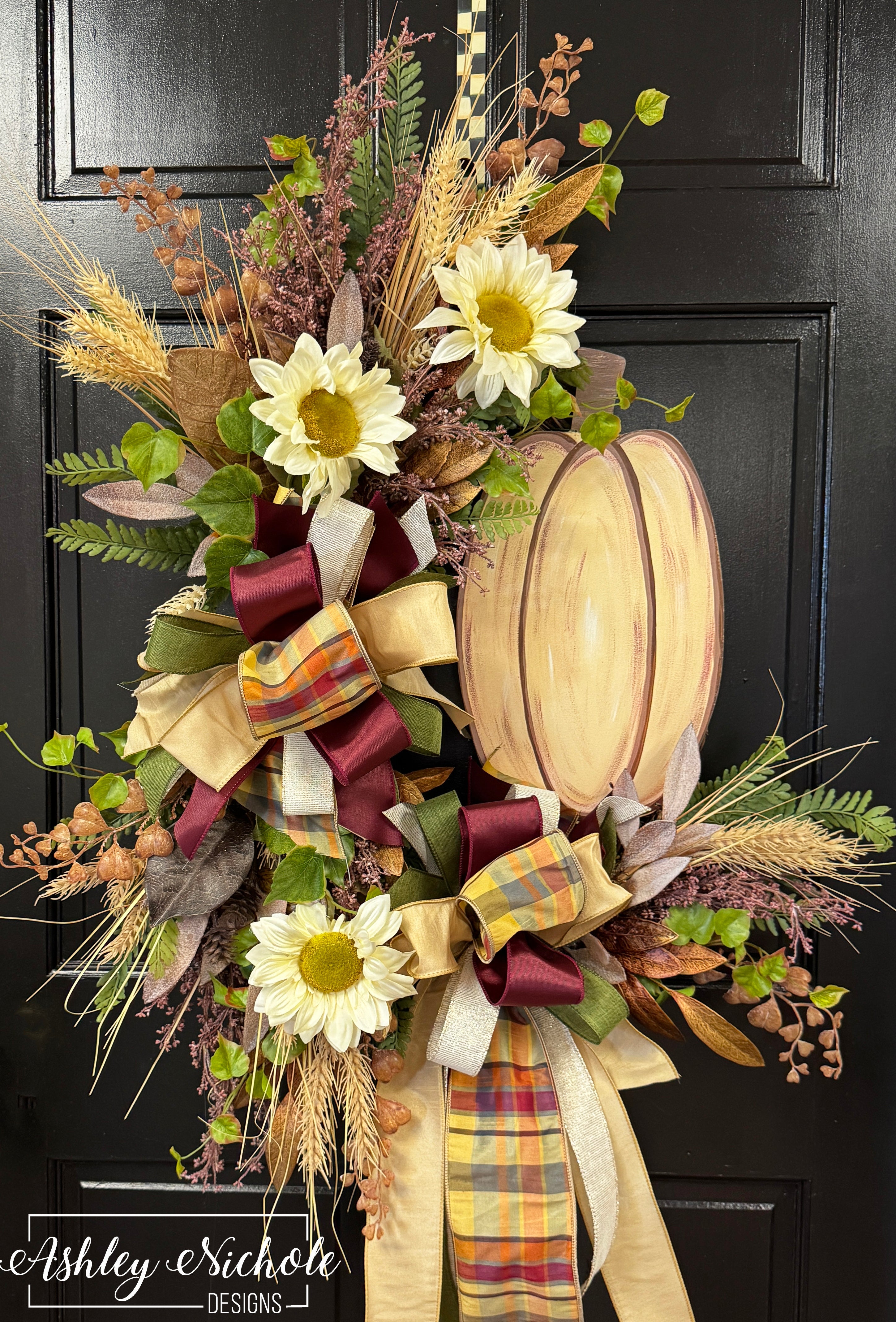Cream Pumpkin & Florals Oval Wreath