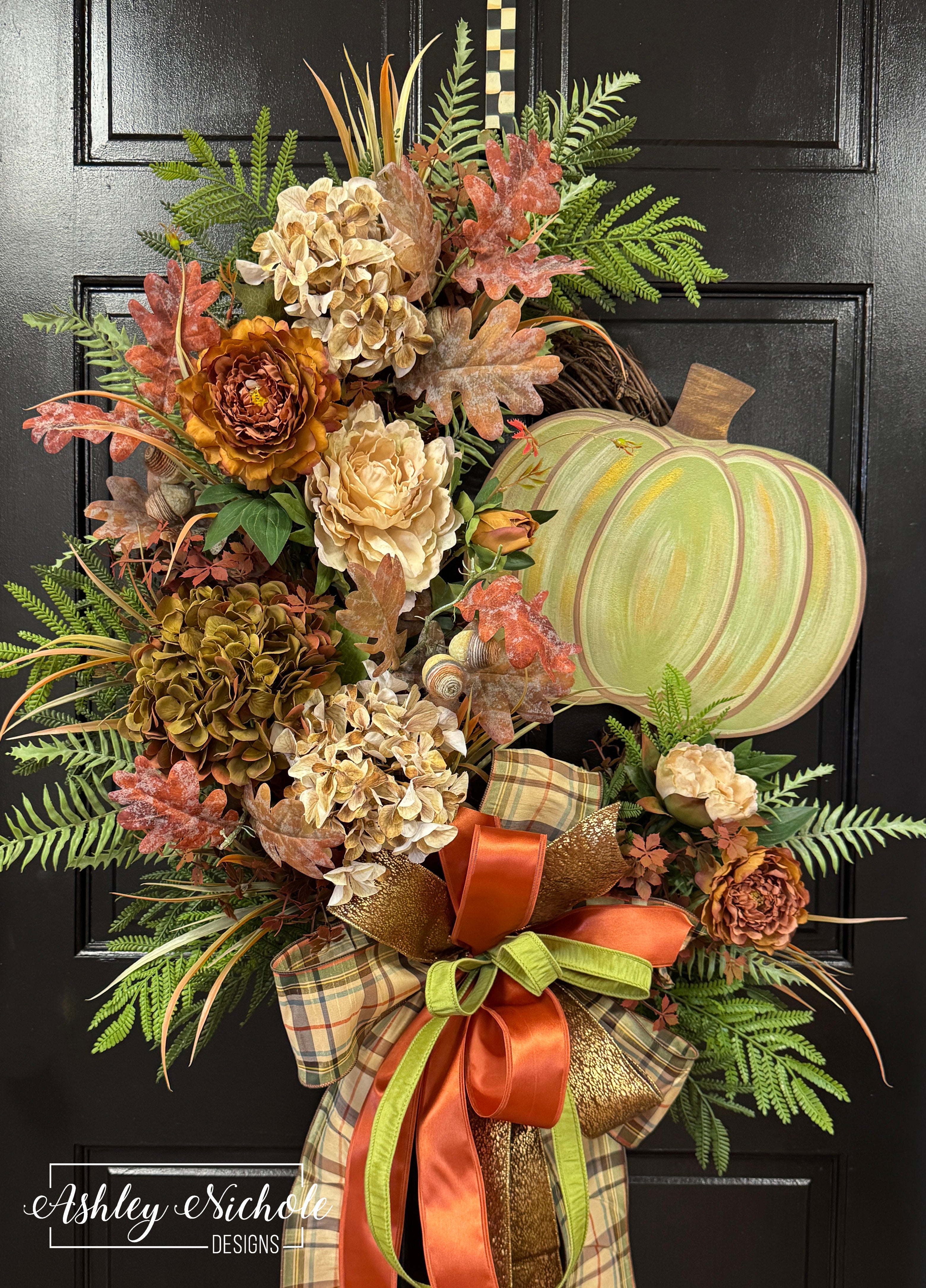 Green Pumpkin & Hydrangea Wreath
