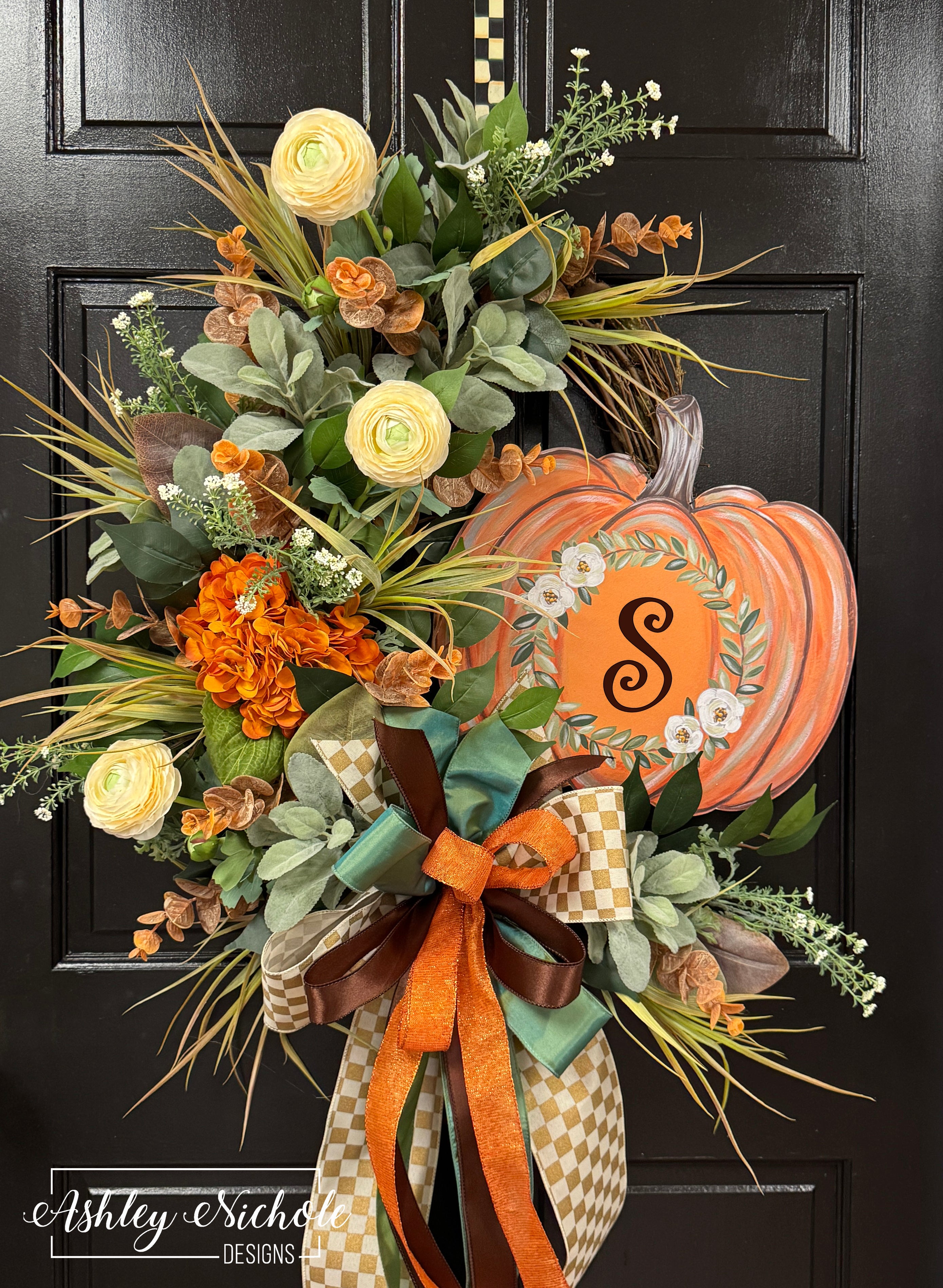 Laurel Pumpkin Oval Wreath